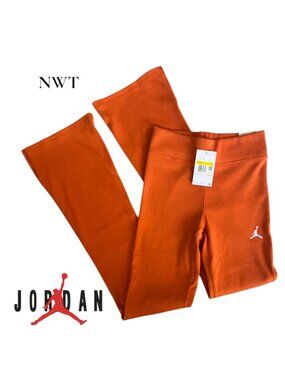 NWT Jordan Burnt Orange Tight Fit Mid Rise Full Length Flare Pants Size Small
